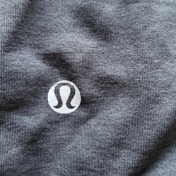 🍋Like New Lululemon In the Flow Tank - Picture 6 of 9